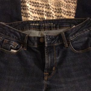 Old navy skinny’s size 2